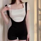 Short-sleeve Square-neck Fitted Top / Jumper Shorts