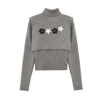 Set: Turtleneck Knit Top + Shawl