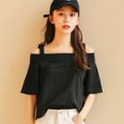 Cold-shoulder Elbow-sleeve T-shirt / Plaid Pleated Mini A-line Skirt