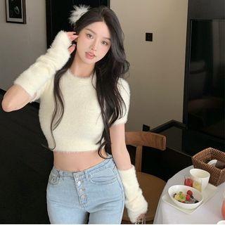 Set: Short-sleeve Knit Crop Top + Arm Sleeves