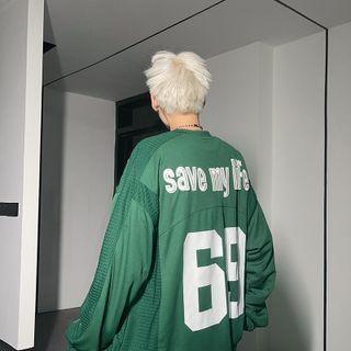 V-neck Printed Letter Oversize Top