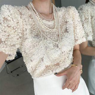 Round-neck Floral Lace Top