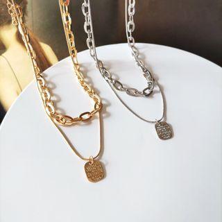 Layered Lettering Pendant Chain Necklace