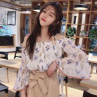 Cold Shoulder Floral Blouse / Shorts