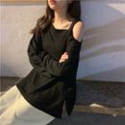 Side-slit Cold Shoulder Long-sleeve T-shirt