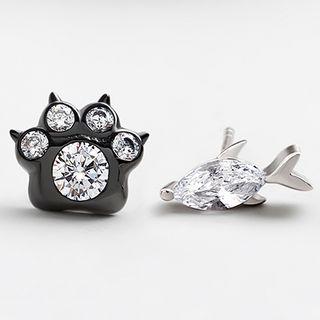 Non-matching Stud Earring 1 Pair - One Size
