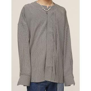 Mock Two-piece Collarless Plaid Shirt