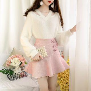 Set: Cutout Plain Knit Top + Ruffled A-line Skirt
