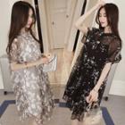 Set: Slipdress + Short-sleeve Floral Print Chiffon Dress
