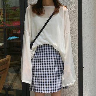 Long-sleeve T-shirt / Check A-line Skirt