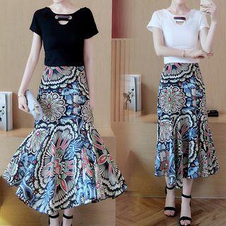 Set: Short-sleeve Cutout Top + Printed Midi Skirt