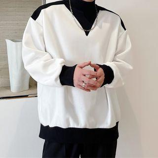 Mock-neck Two Tone Sweatshirt