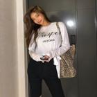 Tie-hem Letter-printed Crop T-shirt