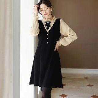 Frill-trim Color-block Knit Dress Black - One Size