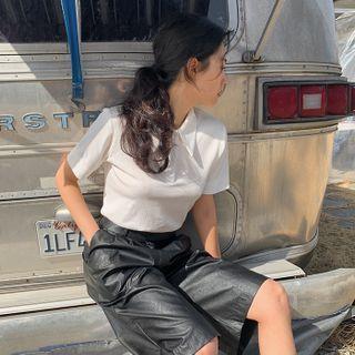 Pointy-collar Plain Polo Shirt