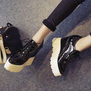 Brogue Lace-up Platform Wedge Shoes