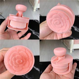 Rose Foundation Brush As Shown In Figure - One Size