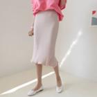 Band-waist Ruffle-hem Ribbed Skirt