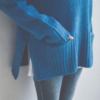 Turtle-neck Pocket-front Thick Sweater