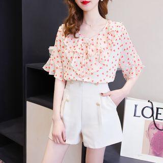 Set: Short-sleeve Heart Print Blouse + Shorts