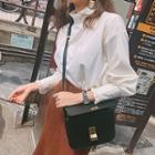 Mock-neck Wide-cuff Frilled Blouse