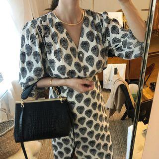 V-neck Pleated Patterned Blouse