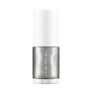 Nature Republic - Color And Nature Nail Color (#40 Silver Dress) 8ml