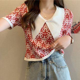 Short-sleeve Collar Floral Knit Top