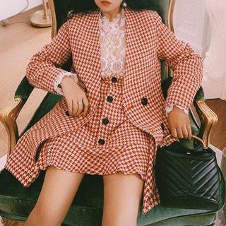 Double-breasted Houndstooth Blazer / Mini Mermaid Skirt