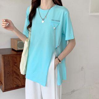 Short-sleeve Side-slit Chain-accent T-shirt