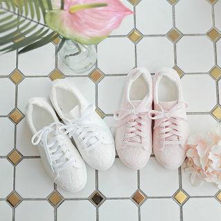 Round-toe Lace Sneakers