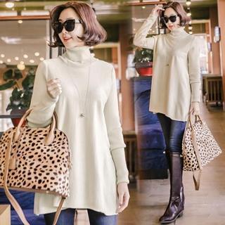 Turtle-neck Wool Blend Top