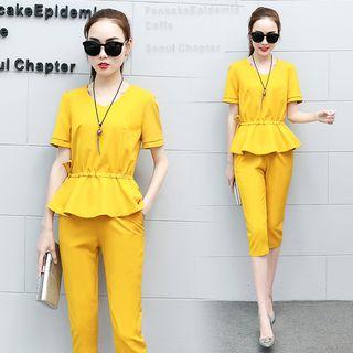 Set : Plain Short-sleeve Peplum Top + Capri Pants