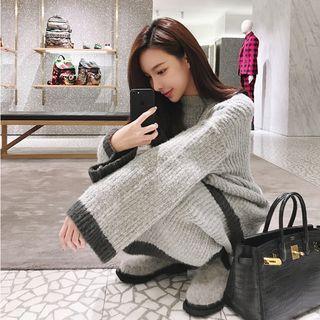 Set: Contrast-trim Sweater + Skirt