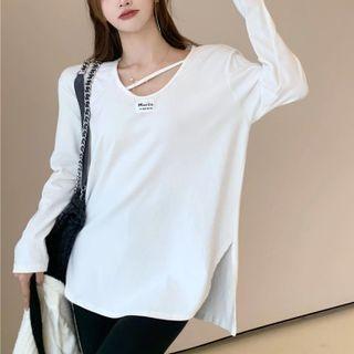 Neckline-details Side-slit Long T-shirt