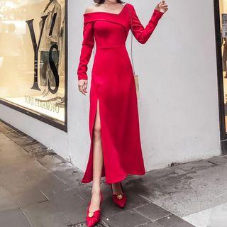 Long-sleeve One-shoulder Maxi Sheath Dress
