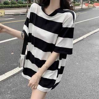 Short-sleeve Striped Loose Fit T-shirt Tshirt - One Size