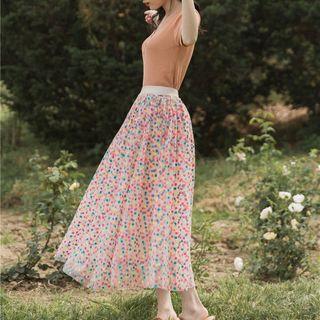 Set: Short-sleeve Knit Top + Maxi Dotted A-line Skirt
