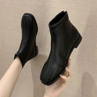 Flat Square-toe Short Boots