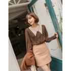 Contrast Chelsea-collar Dotted Blouse