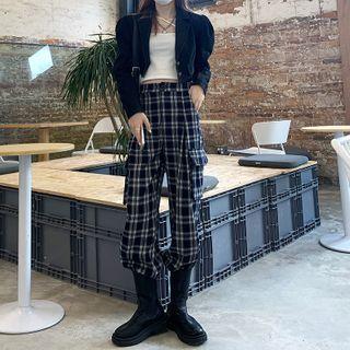 Denim Cropped Jacket / Plaid Cargo Sweatpants