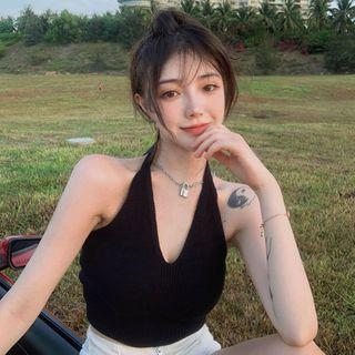 Halter Sleeveless Cropped Rib Knit Top