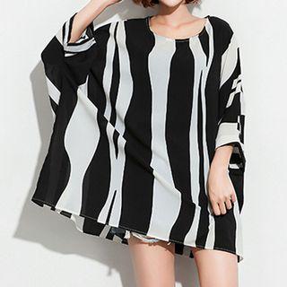 Patterned 3/4 Sleeve T-shirt