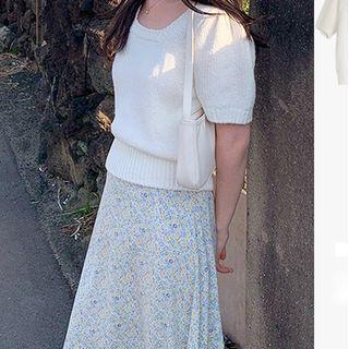Short-sleeve Plain Knit Top / Flower Print Midi A-line Skirt