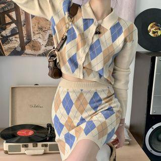Lapel Argyle Long-sleeve Cropped Cardigan / High-waist Argyle A-line Mini Skirt