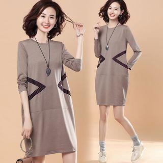 Applique Long Sleeve Shift Dress
