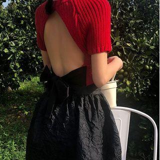 Short-sleeve Open Back Bow Accent Knit Top