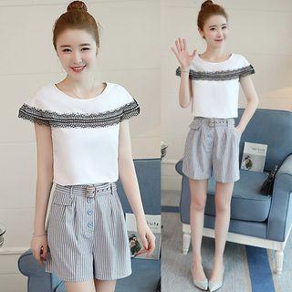 Set: Short-sleeve Top + Plaid Shorts