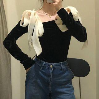 Cold-shoulder Bow Accent Blouse Black - One Size