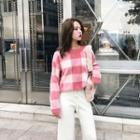 Round Neck Plaid Sweater Pink - One Size